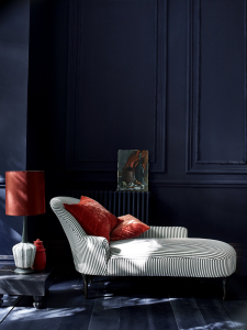 Annie Sloan Living room Chalk Paint in Oxford Navy and Athenian Black chaise in Graphite Ticking 6563329